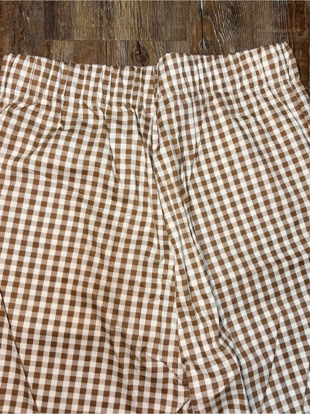 Brown Gingham Wide-Leg Capris with Ruffle Hem